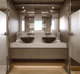 Prestige M8 master bathroom